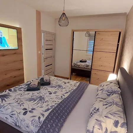 Ela * Суботица