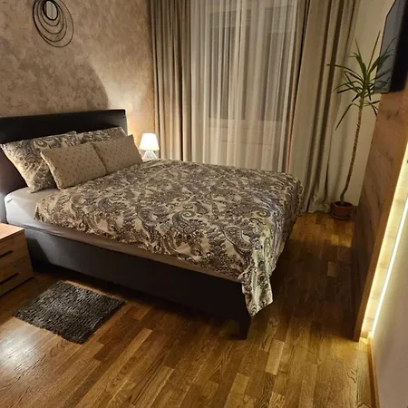 Ela Суботица